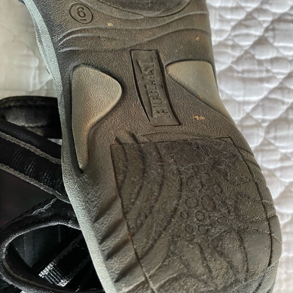 Hiking sandals ANY 3 PAIR SHOES ($10 or less) 3 for $15 in bundle. - Picture 3 of 3